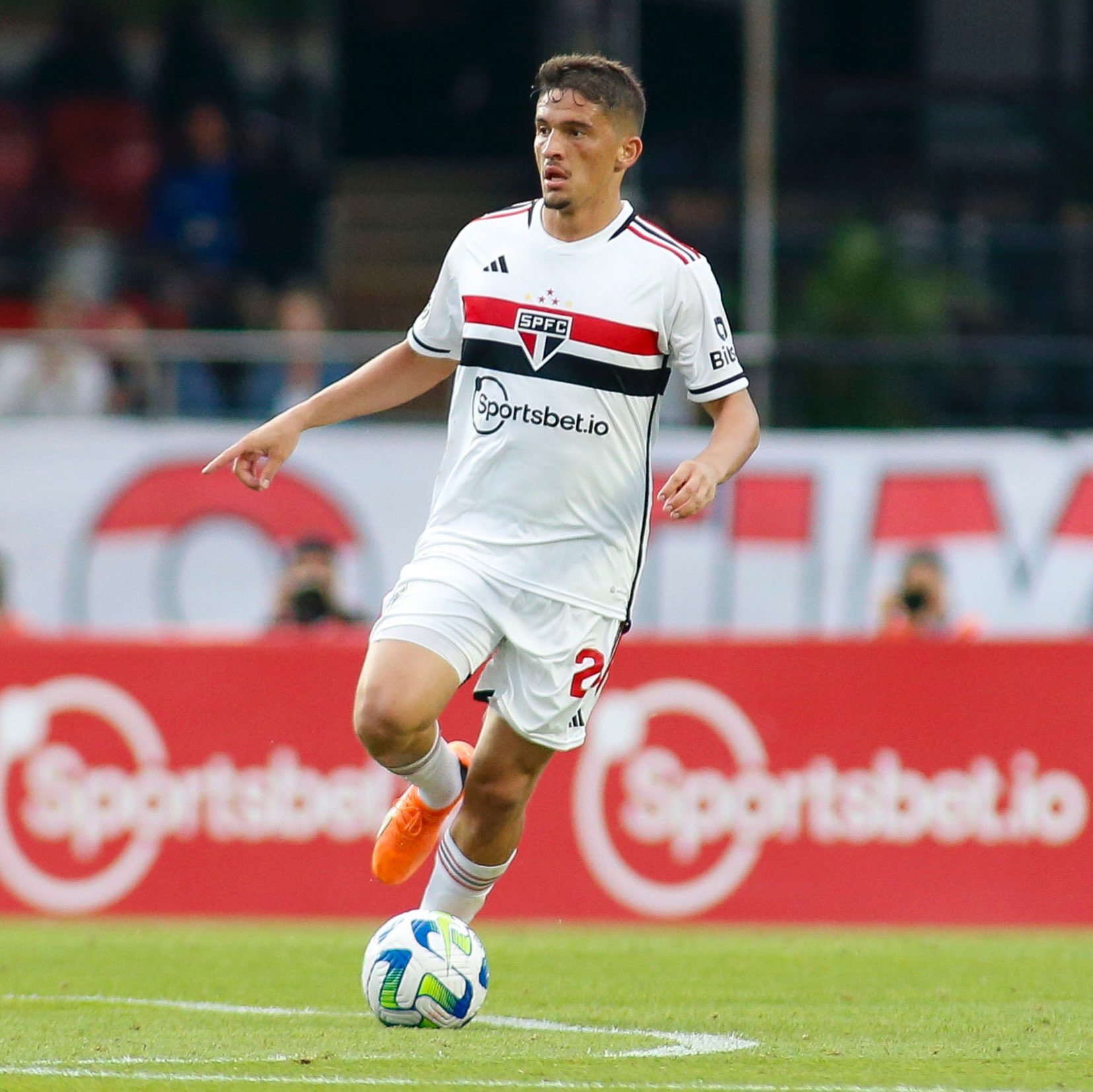 Volante Pablo Maia pode desfalcar o São Paulo contra LDU pela Sul-Americana