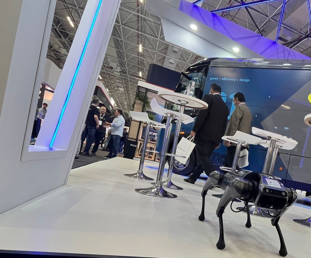 Cão-robô é destaque da 1ª Semana Internacional da Nanotecnologia em Valinhos   