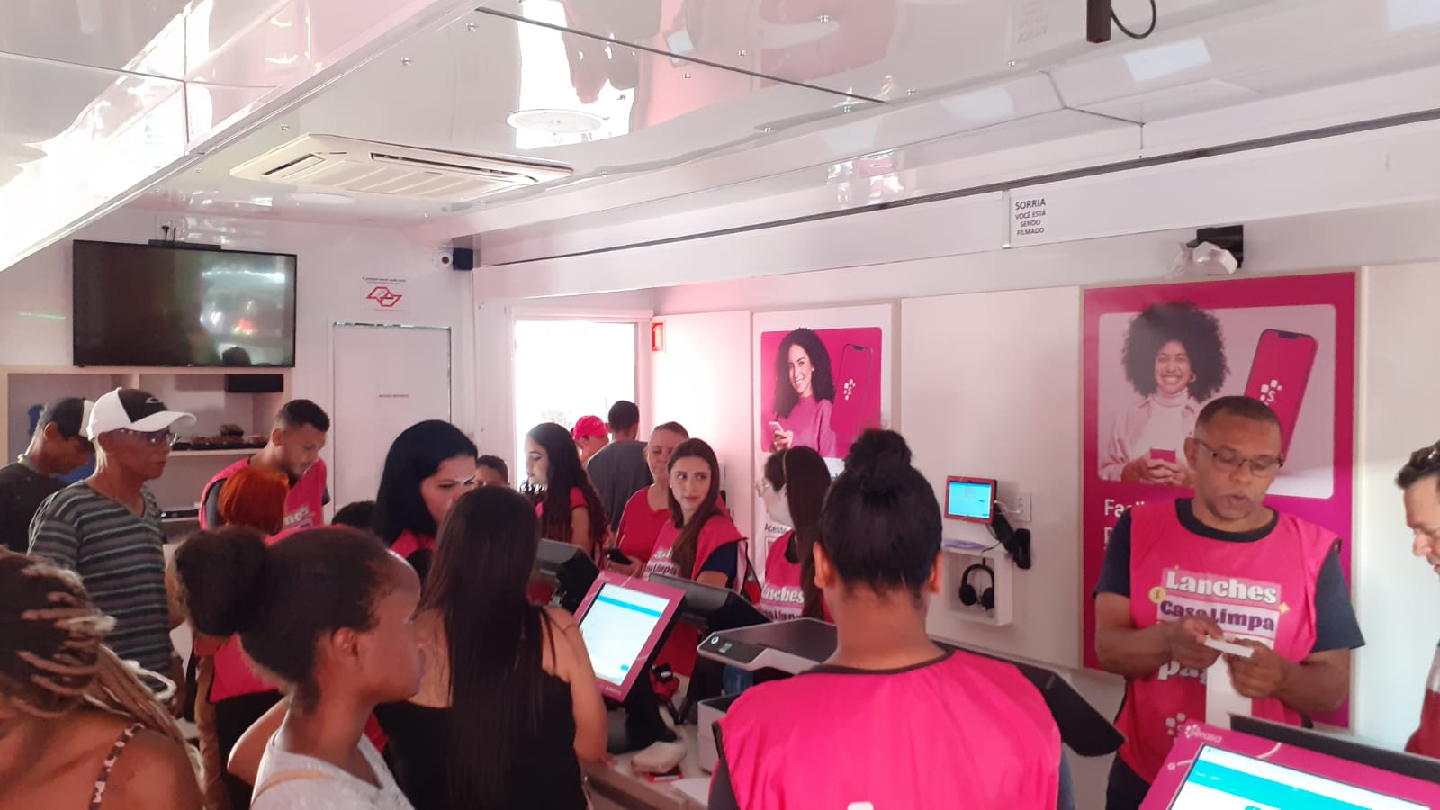 Carreta da Serasa registra procura alta neste sábado; ação é prorrogada