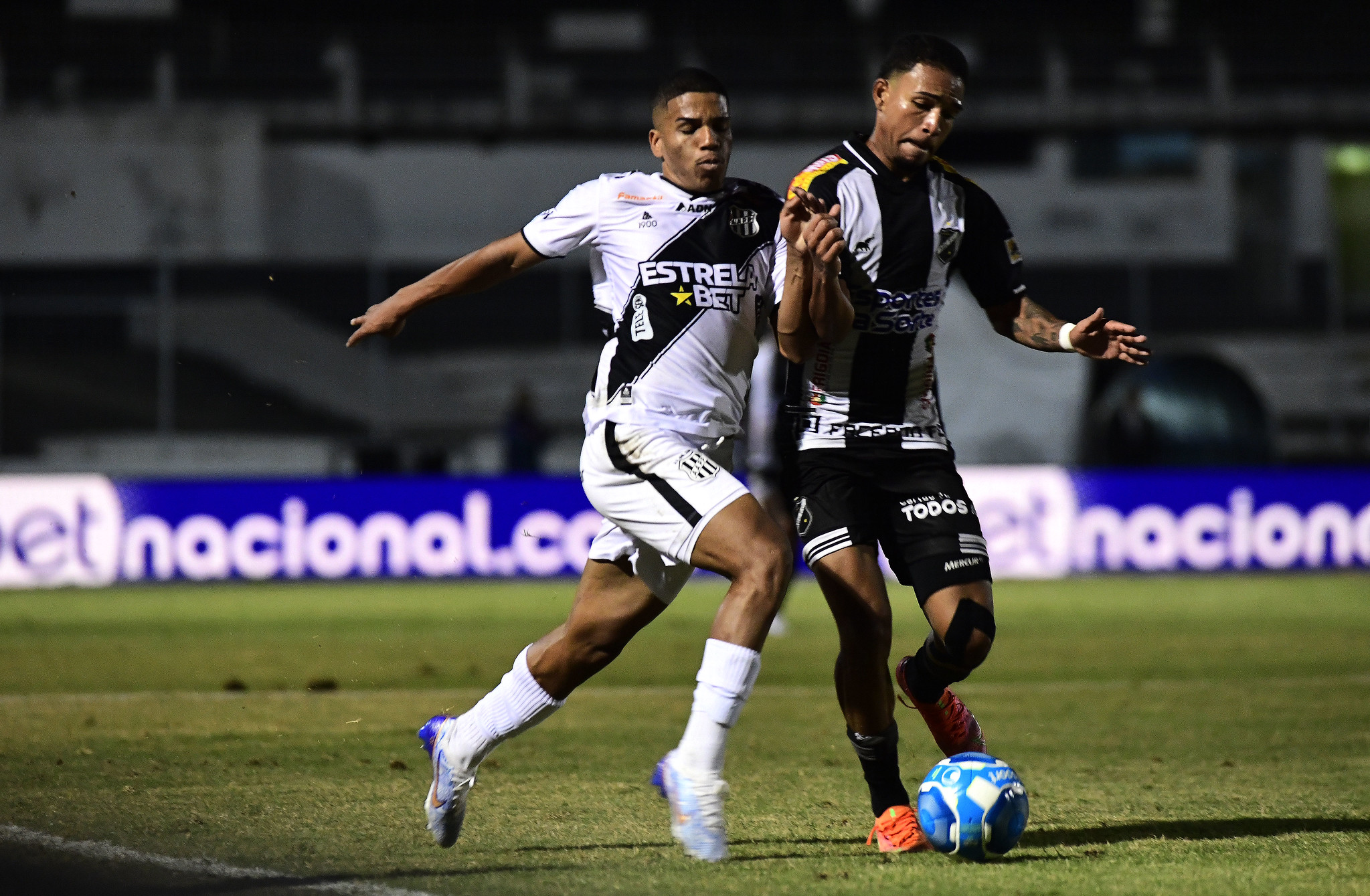 Duelo entre ABC e Ponte Preta coloca frente a frente os dois piores ataques da Série B