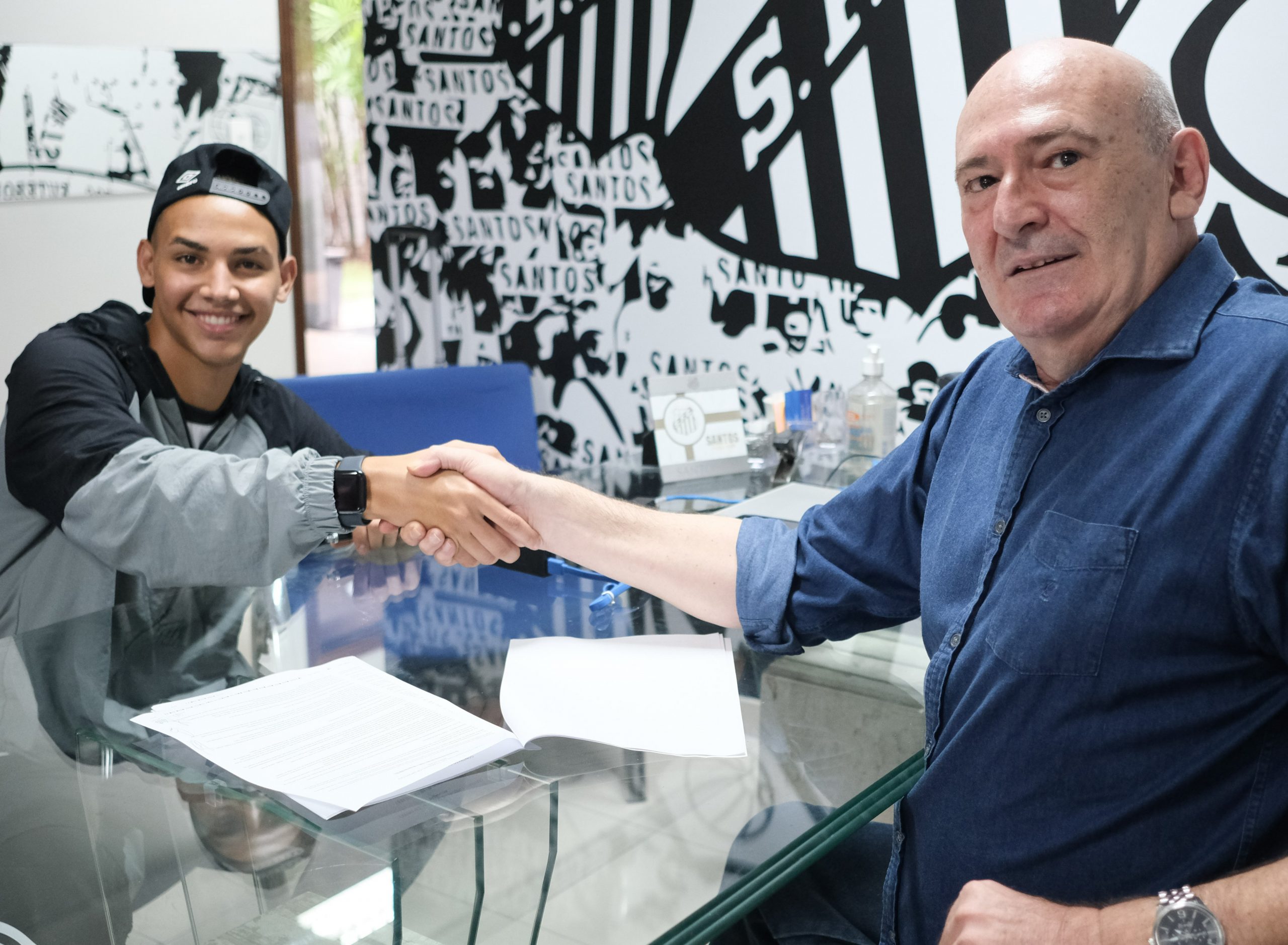 Excesso de contratações chama atenção no Santos