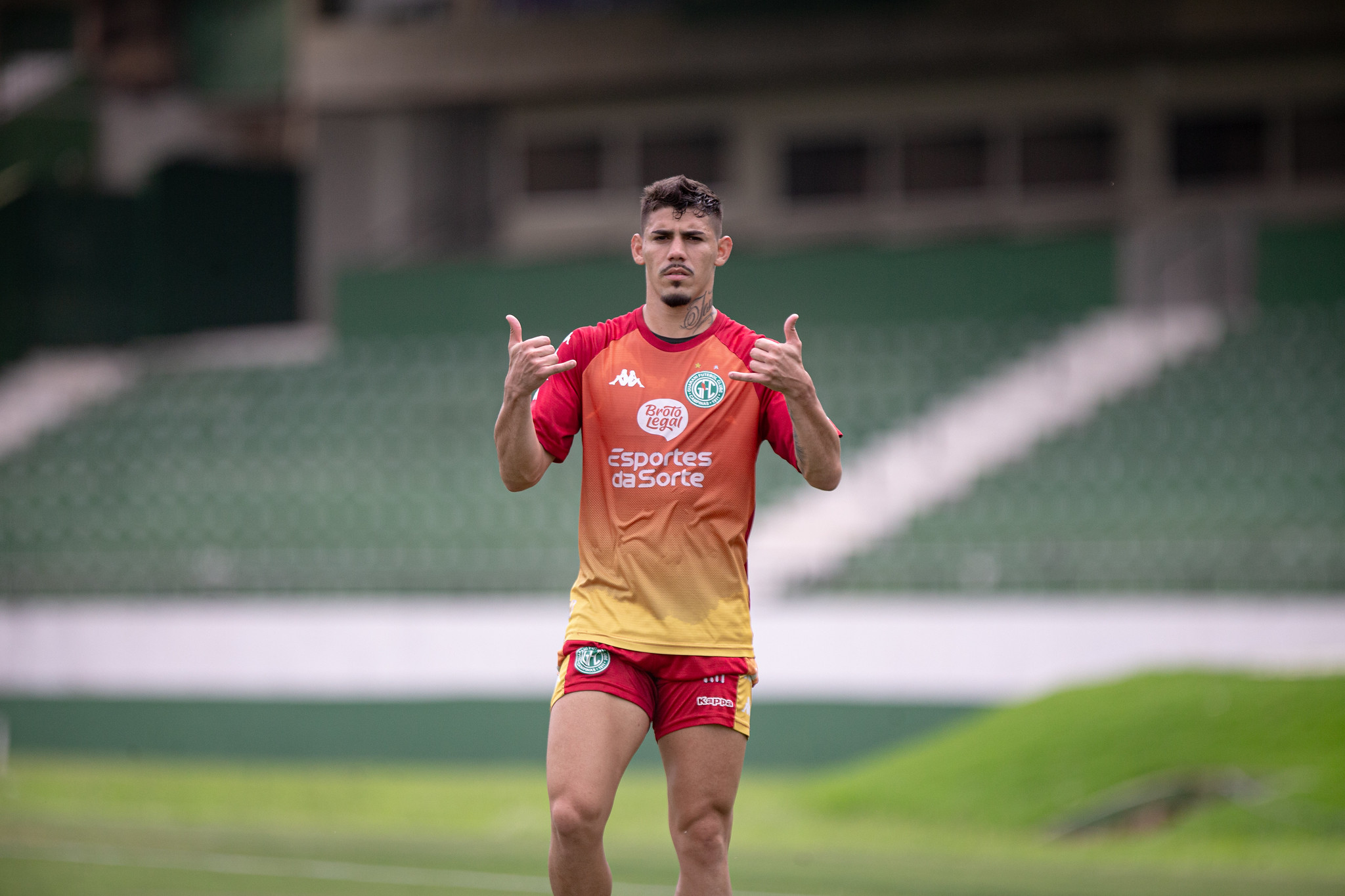 Guarani confirma renovação de contrato com Mayk até 2024