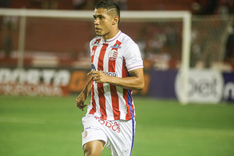 Ponte Preta negocia a contratação de atacante colombiano