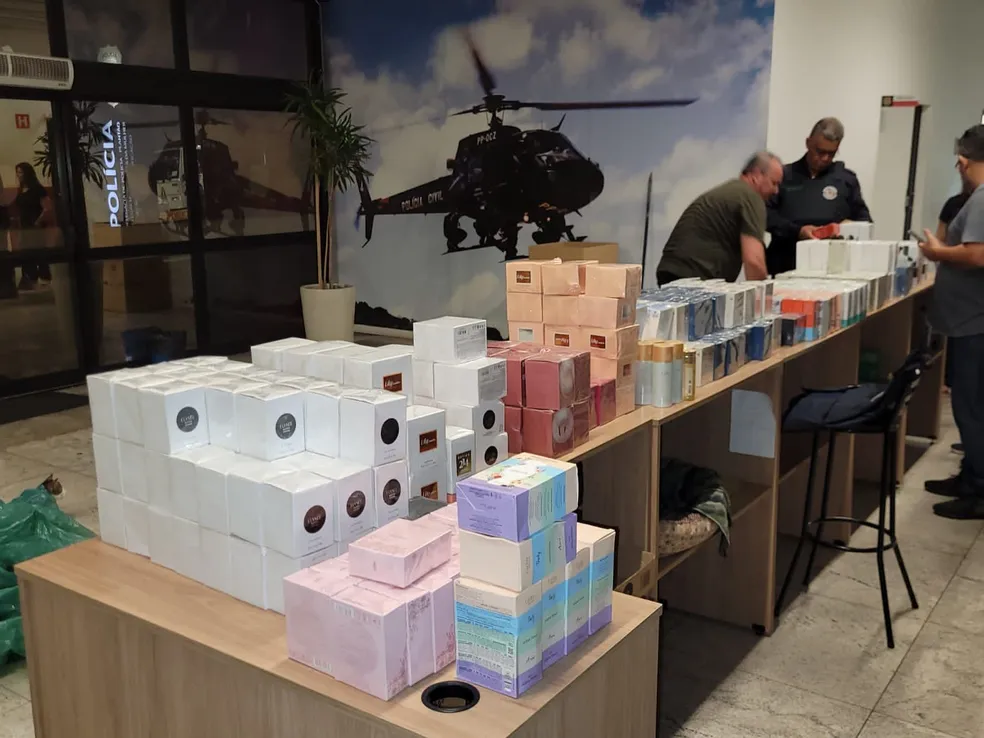 Assaltante tenta subornar guardas após furto de cosméticos em Americana