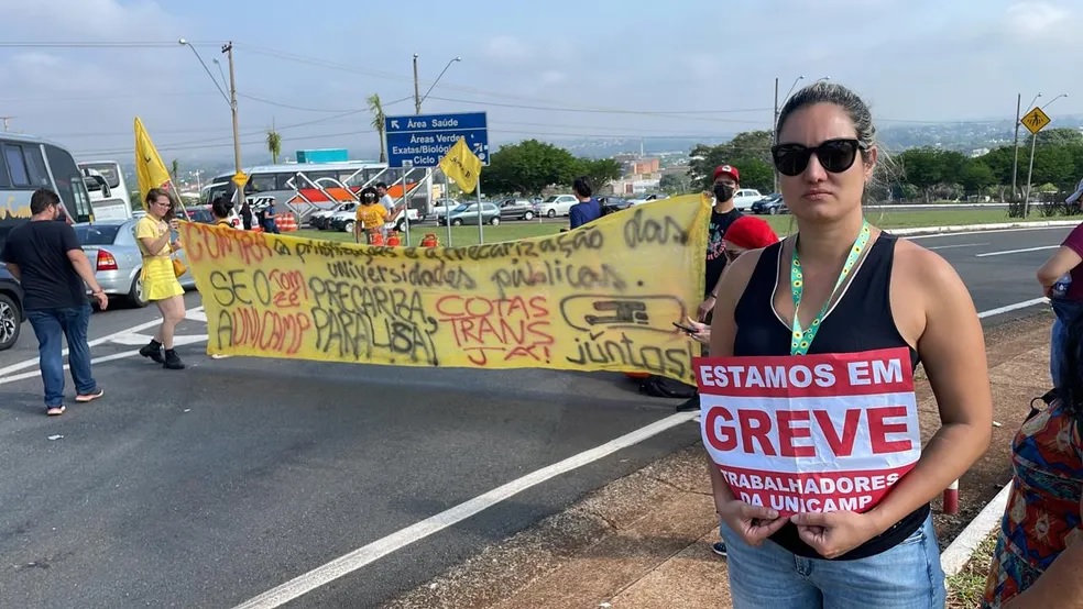 Em apoio à greve na USP, alunos e trabalhadores protestam na Unicamp