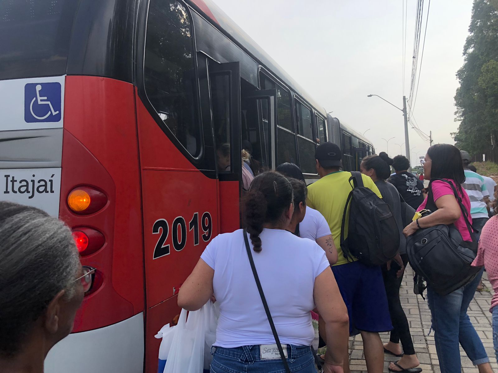 “BRT à Prova”: CBN sobe na 212 para contar como é caminho para o Campo Grande; ônibus quebra