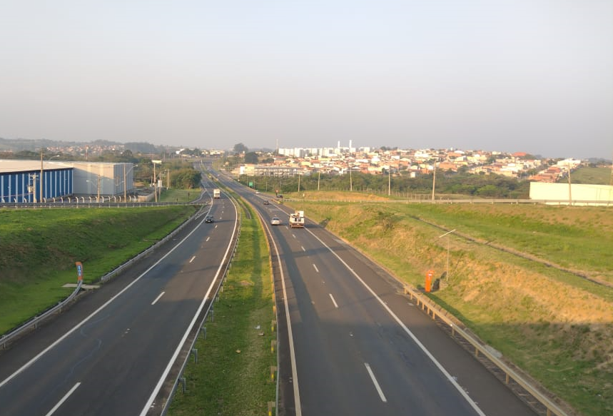 Após reportagem da CBN, Estado autoriza implantação de nova faixa na SP-101