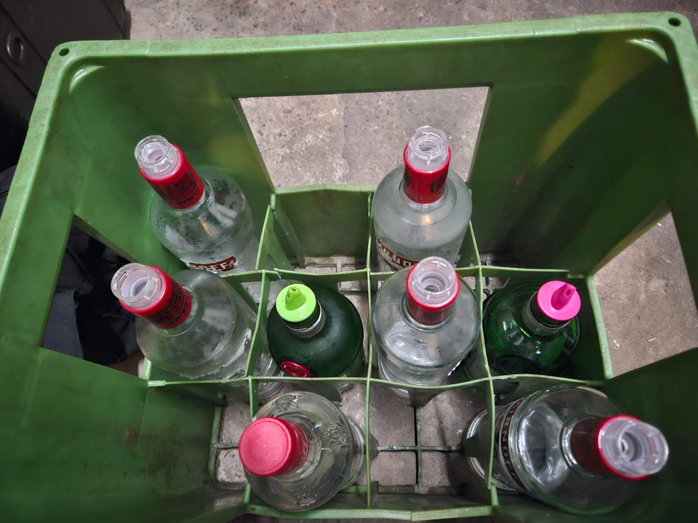 Polícia apreende bebidas por suspeita de falsificação em casa noturna de Campinas