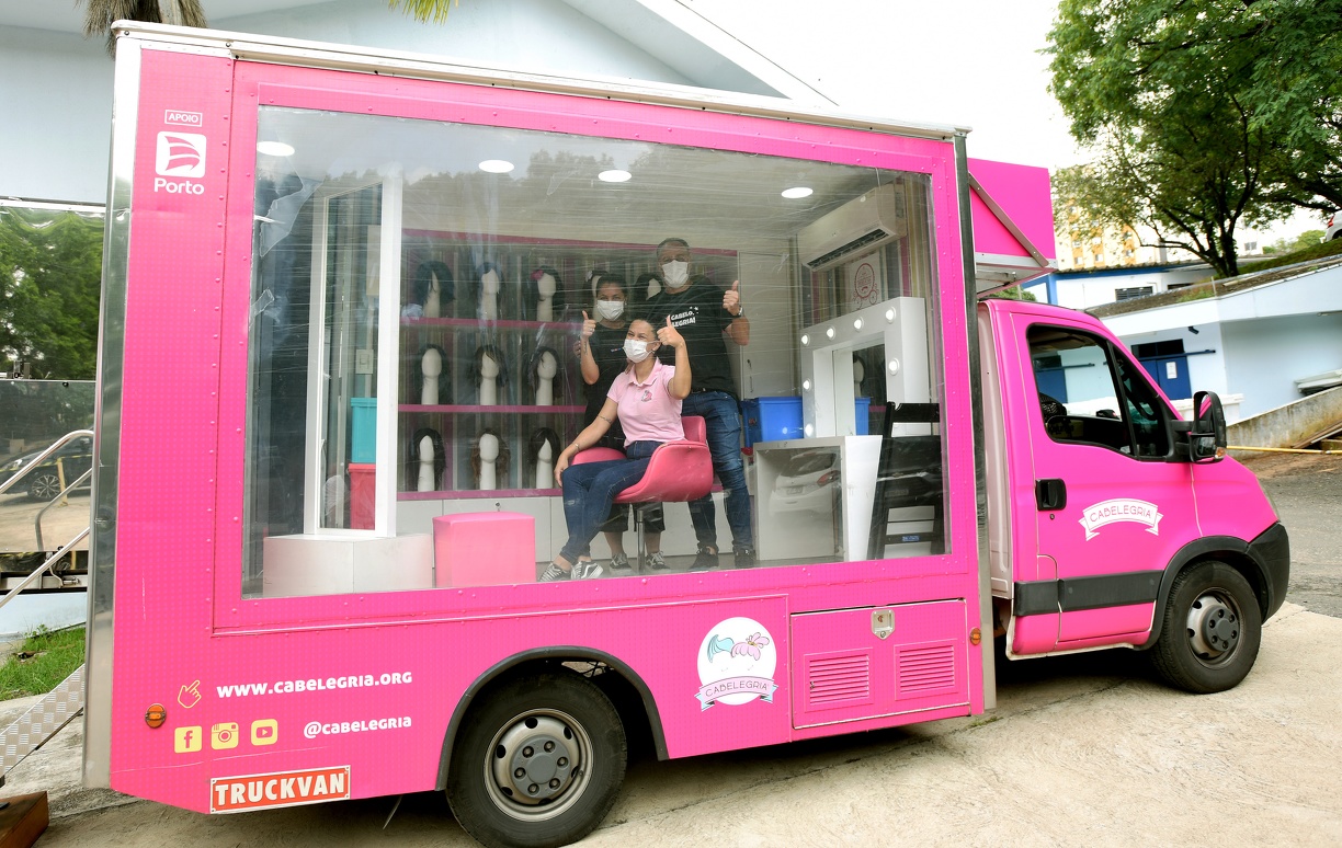 Rede Mário Gatti arrecada cabelos para confecção de perucas às mulheres em tratamento de câncer 