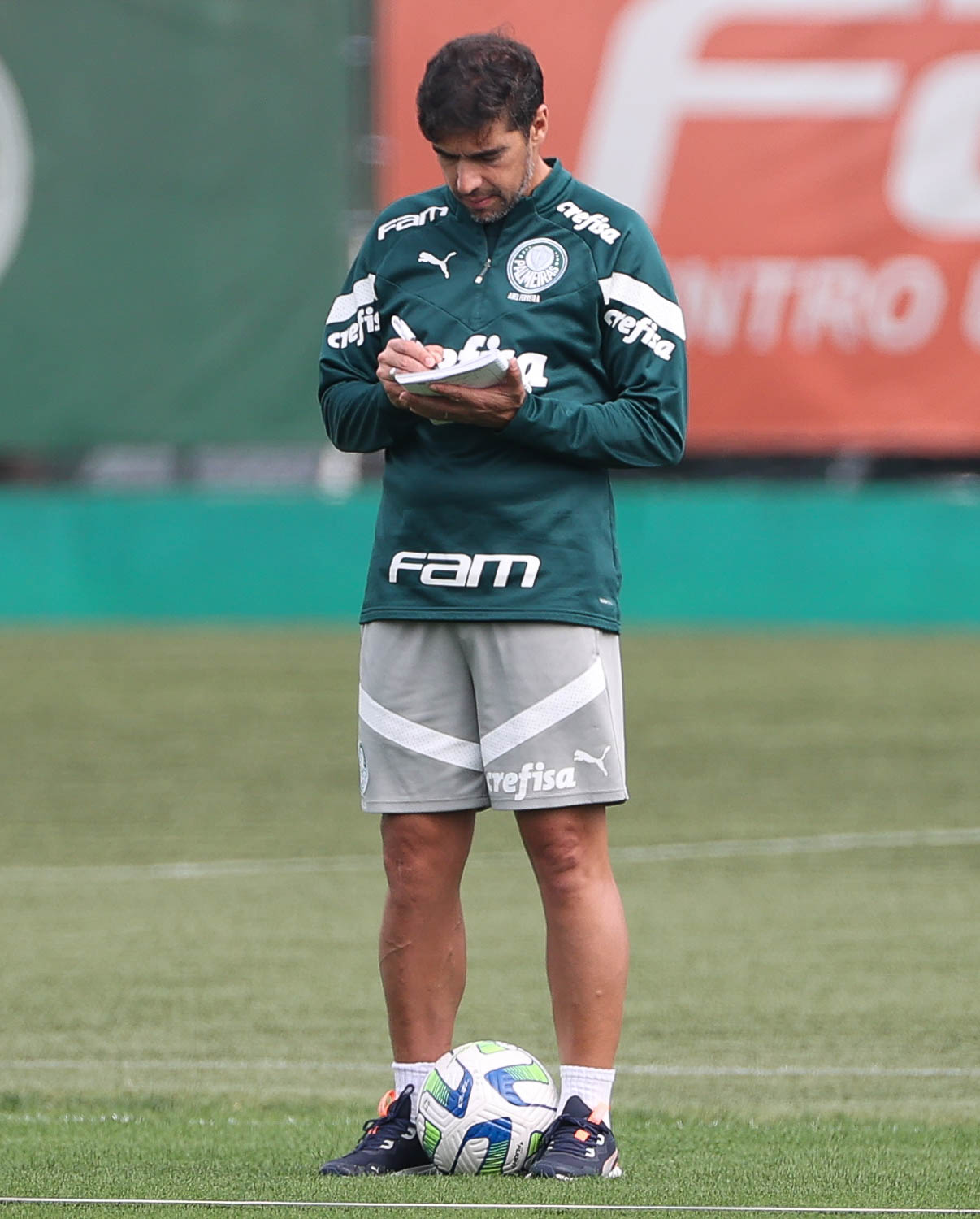 Técnico Abel Ferreira desfalca Palmeiras nas próximas rodadas