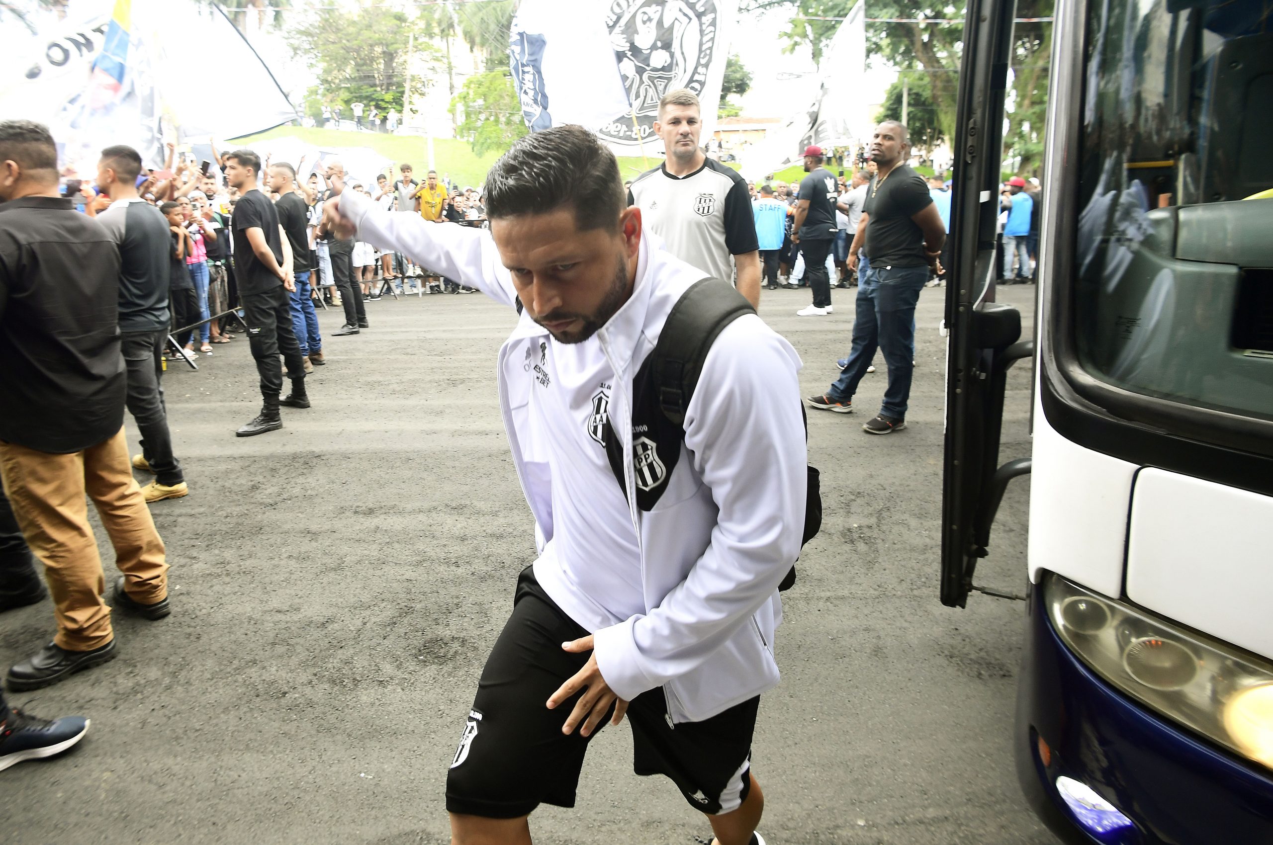 13 jogadores ficam sem contrato com a Ponte a partir desta quinta-feira