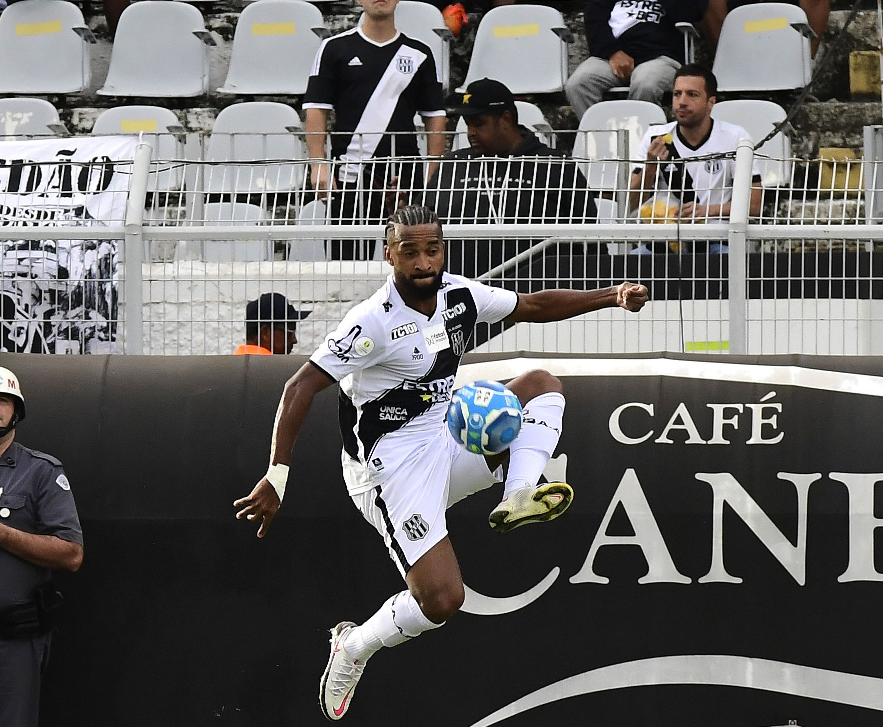 Artur se despede da Ponte Preta e faz alerta para  o futuro do clube