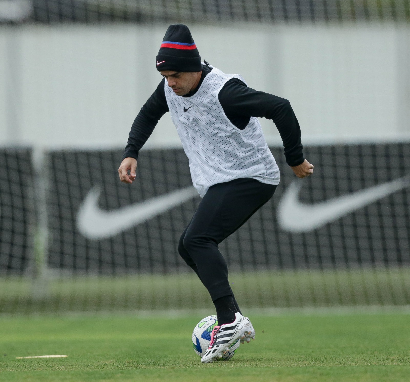 De olho no Galo, Mano procura substituto de Fágner no Corinthians