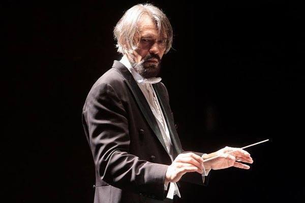 Orquestra Sinfônica de Campinas recebe o maestro Sílvio Viegas