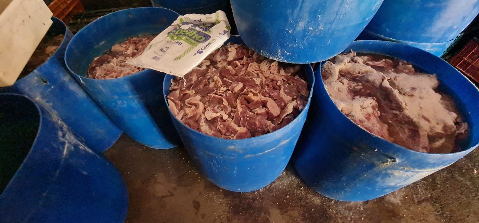 Três homens são presos por desviar e revender carne estragada em Sumaré