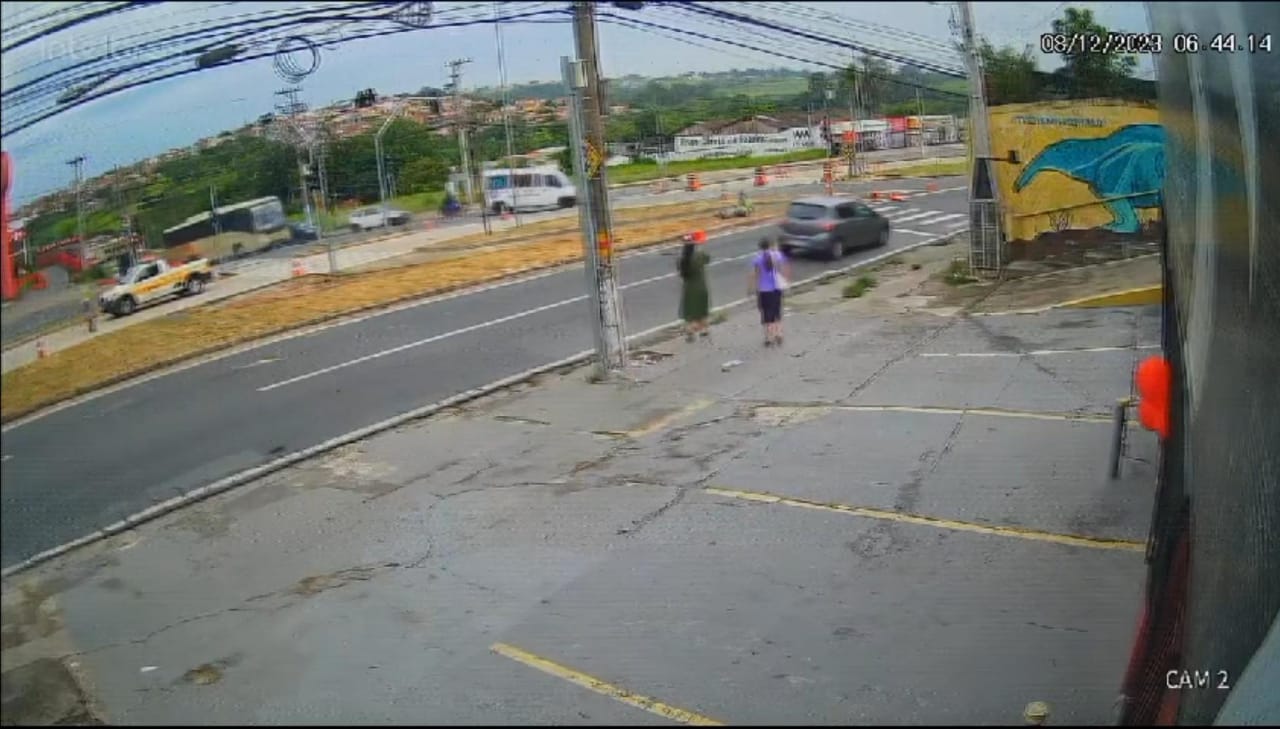 Agente da Emdec é atropelado em avenida de Campinas