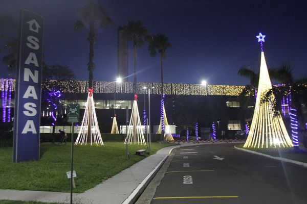 Espaço Jardim dos Espelhos recebe programação especial de Natal