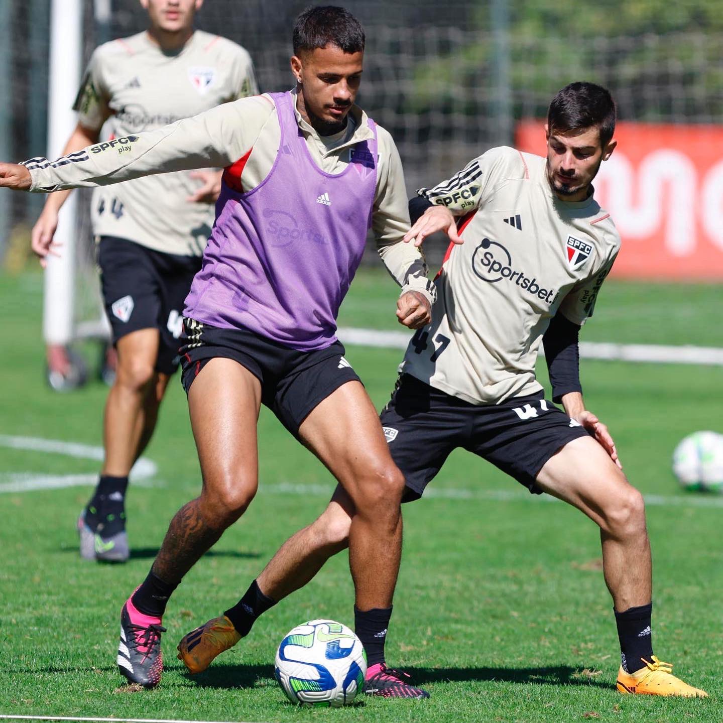 Na despedida, jogadores importantes desfalcam o São Paulo contra o Flamengo