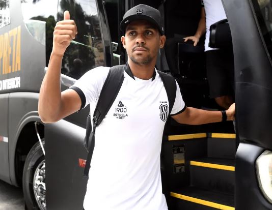 Ramon Carvalho fala sobre renovação com a Ponte Preta e faz balanço da temporada 2023