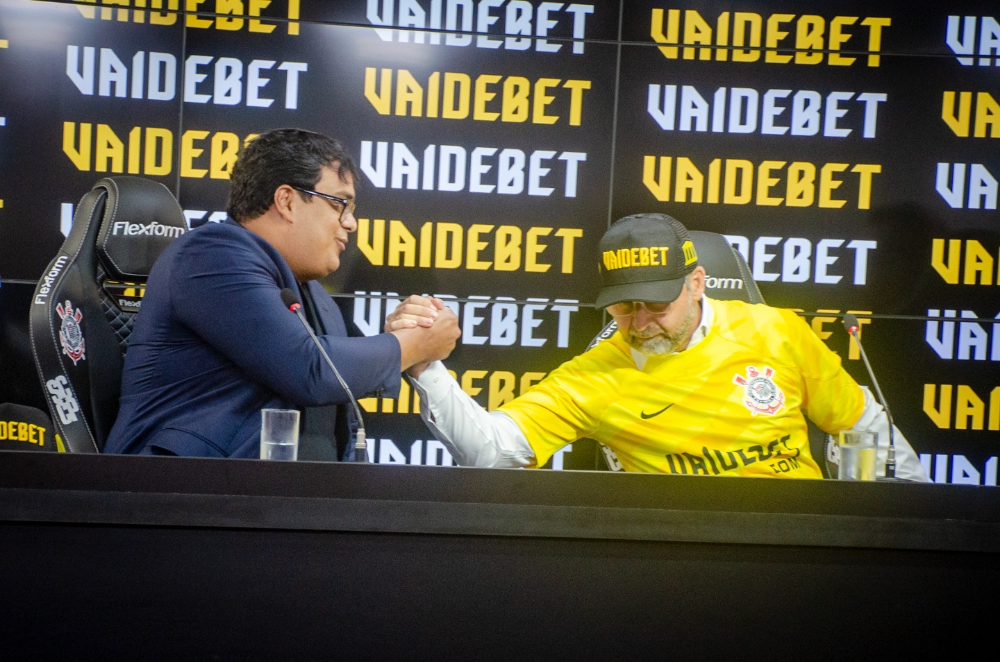 Corinthians anuncia maior patrocínio da história