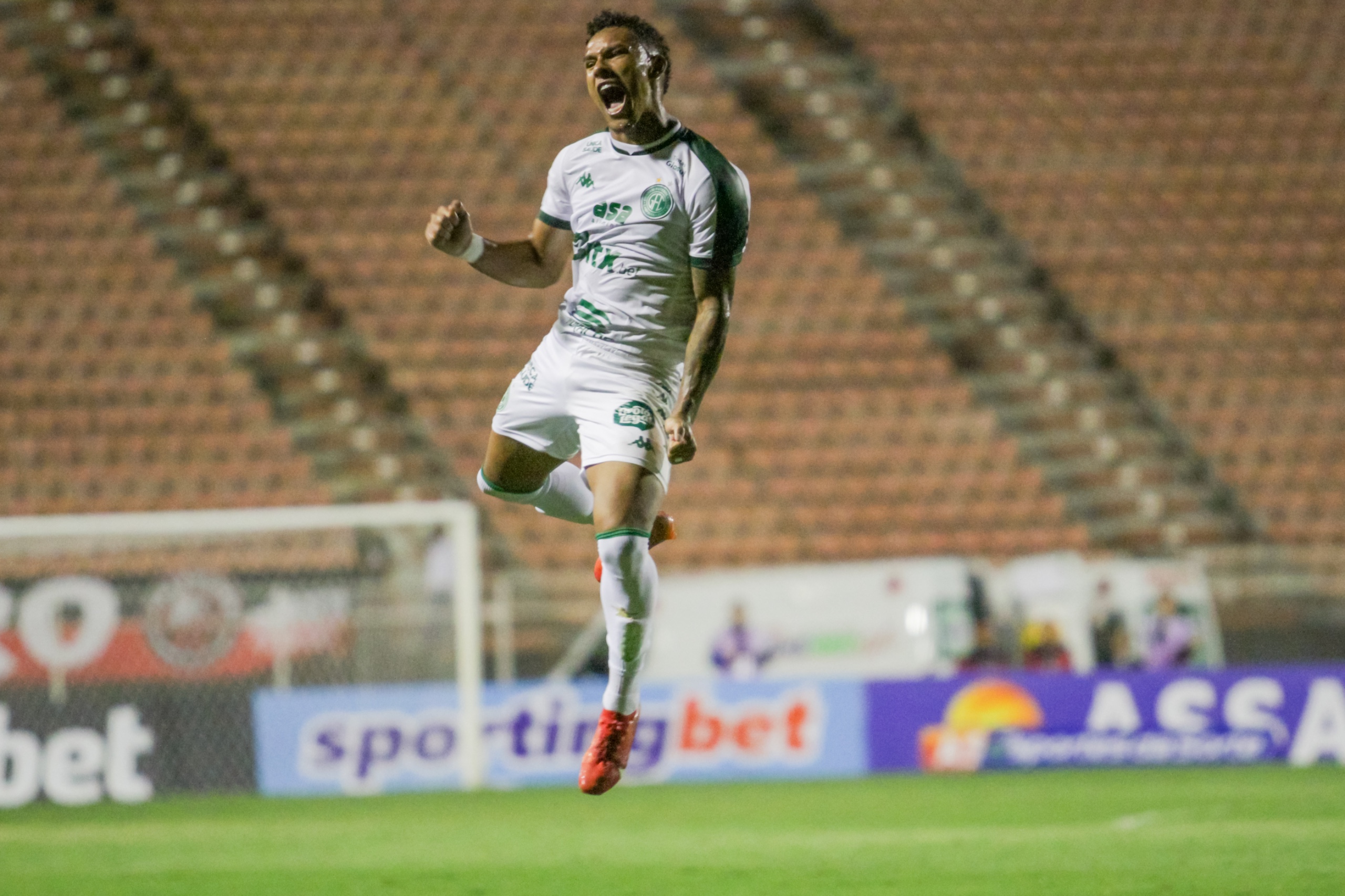 Em exibição de gala, Guarani vence a primeira no Paulistão