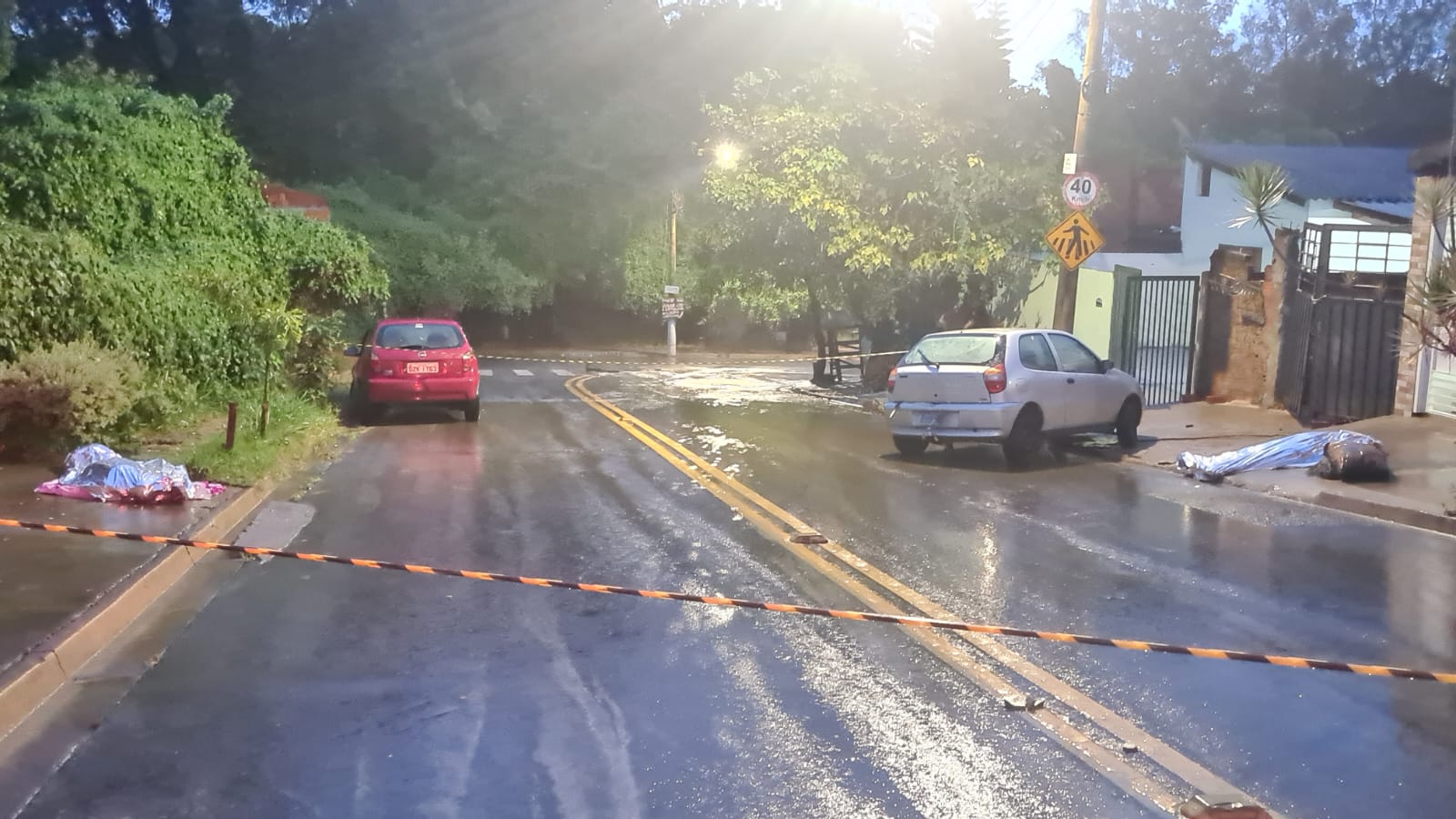 Mãe e filha morrem afogadas ao tentar ‘salvar’ carro de enxurrada em Limeira