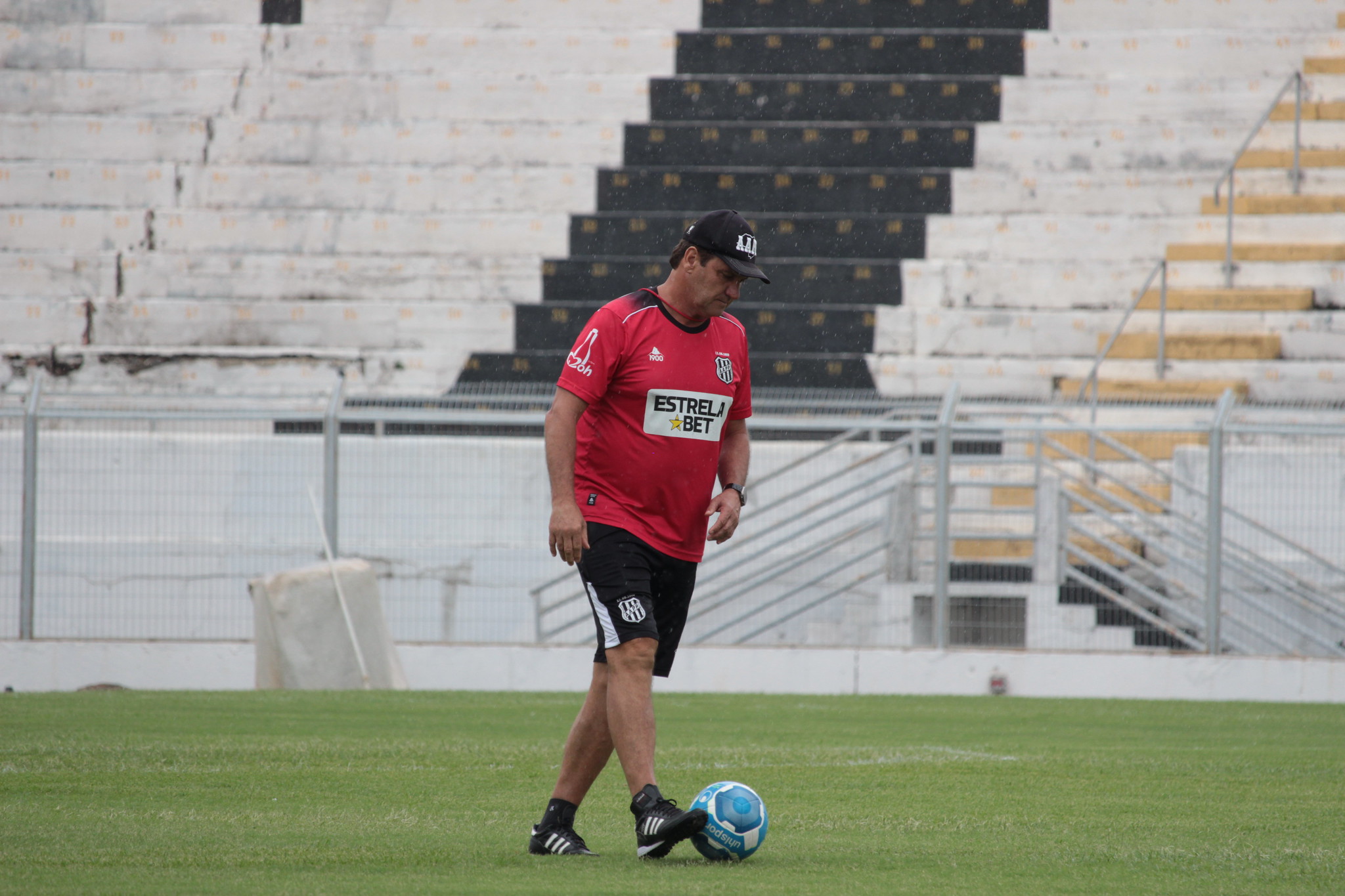 Ponte Preta se apresenta para a pré-temporada; seis reforços devem ser oficializados