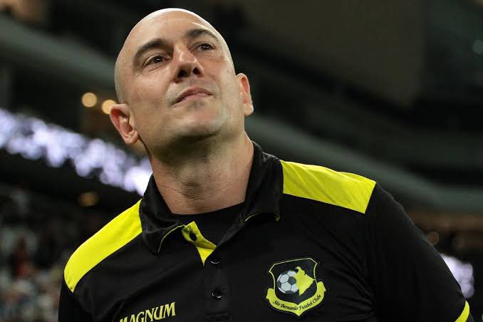 Satisfeito com estreia, Zanardi não deve mudar São Bernardo contra o Guarani