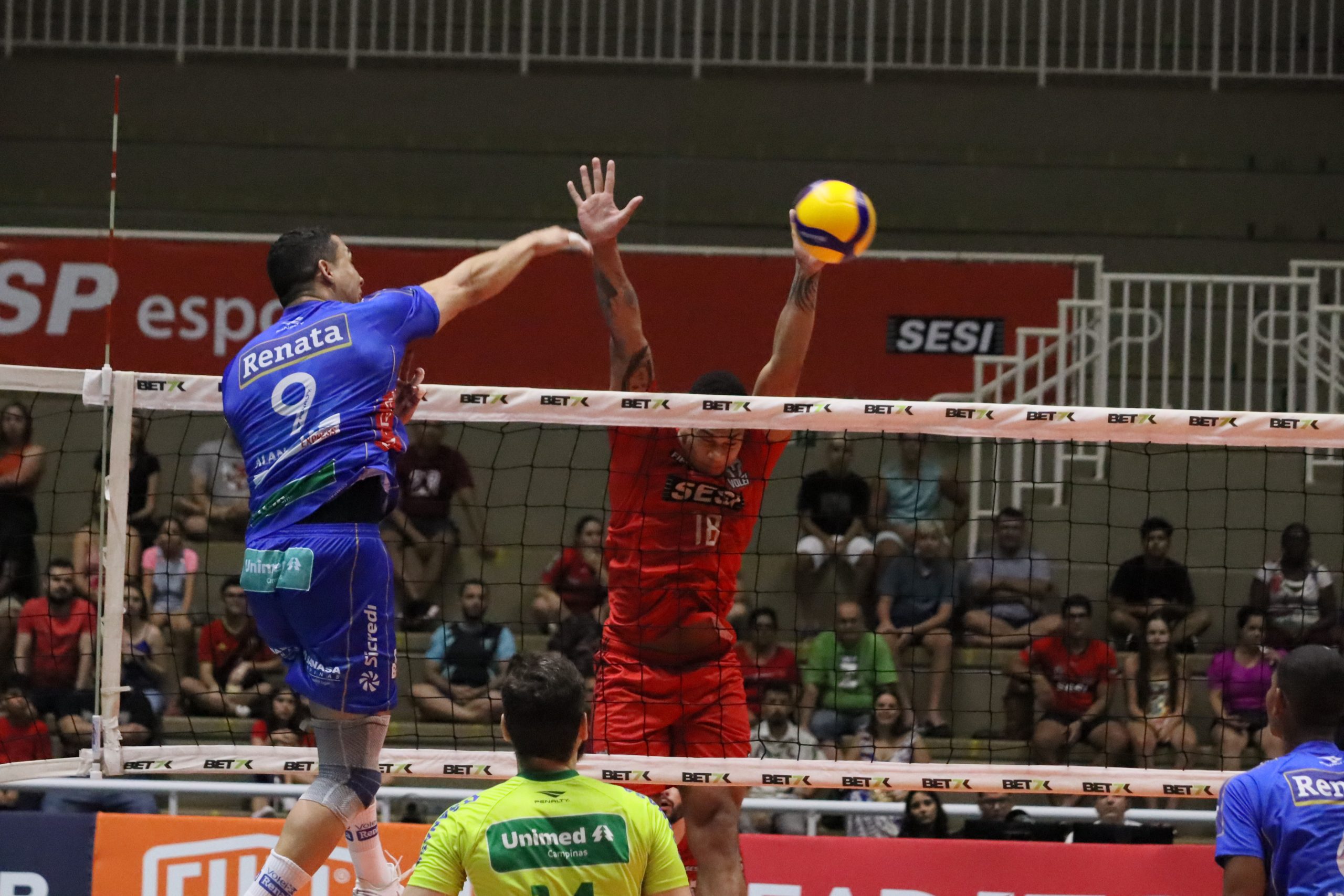 Vôlei Renata perde para Bauru na Superliga e atrásra foca as atenções para a Copa Brasil