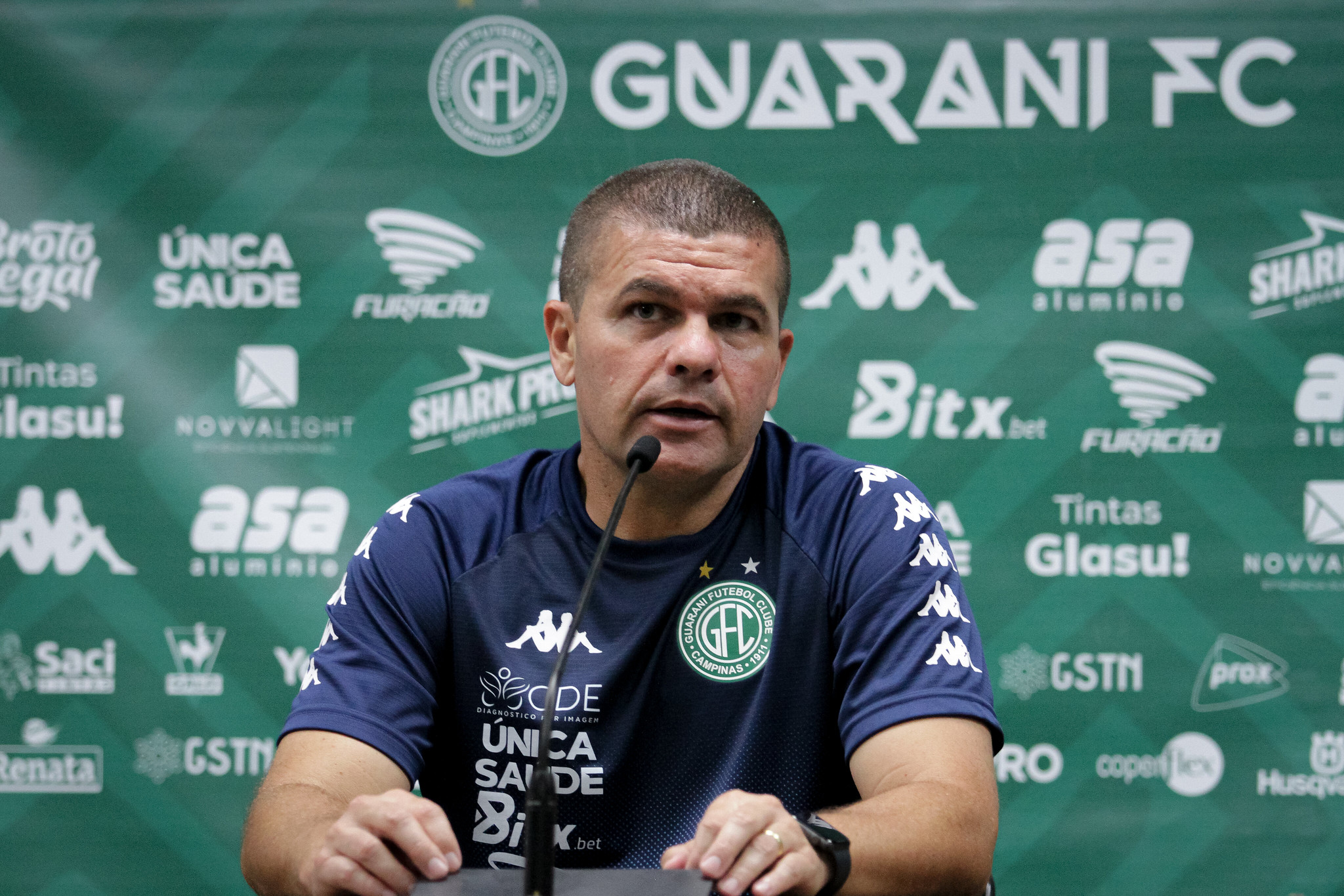 Após segunda derrota seguida, Louzer cobra reação imediata do Guarani no Paulistão