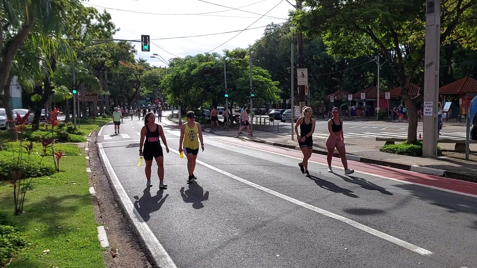 Carnaval: Taquaral recebe público que busca manter rotina de exercícios