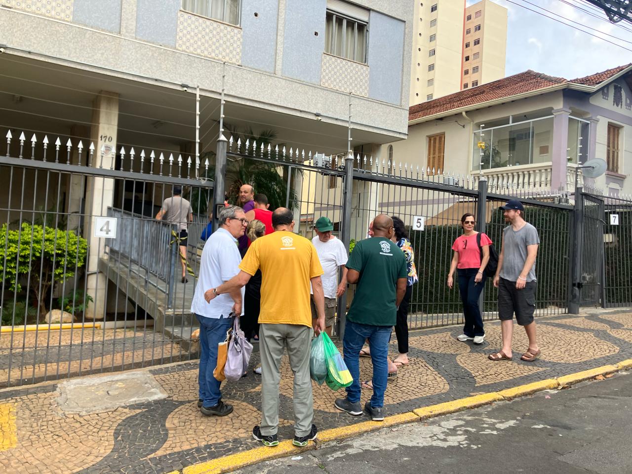 Defesa Civil libera acesso de moradores aos apartamentos