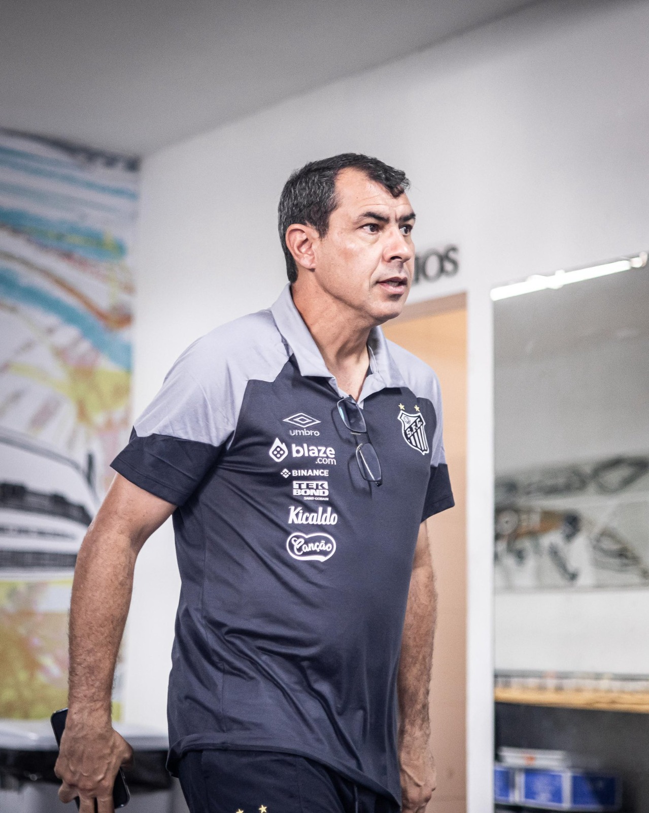 Técnico Fábio Carille não vê terra arrasada em tropeço do Santos