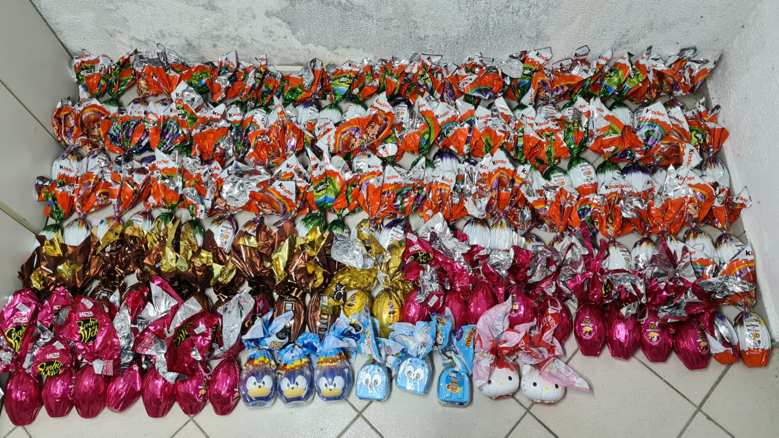 GM de Indaiatuba prende quatro e recupera chocolates furtados de loja em shopping