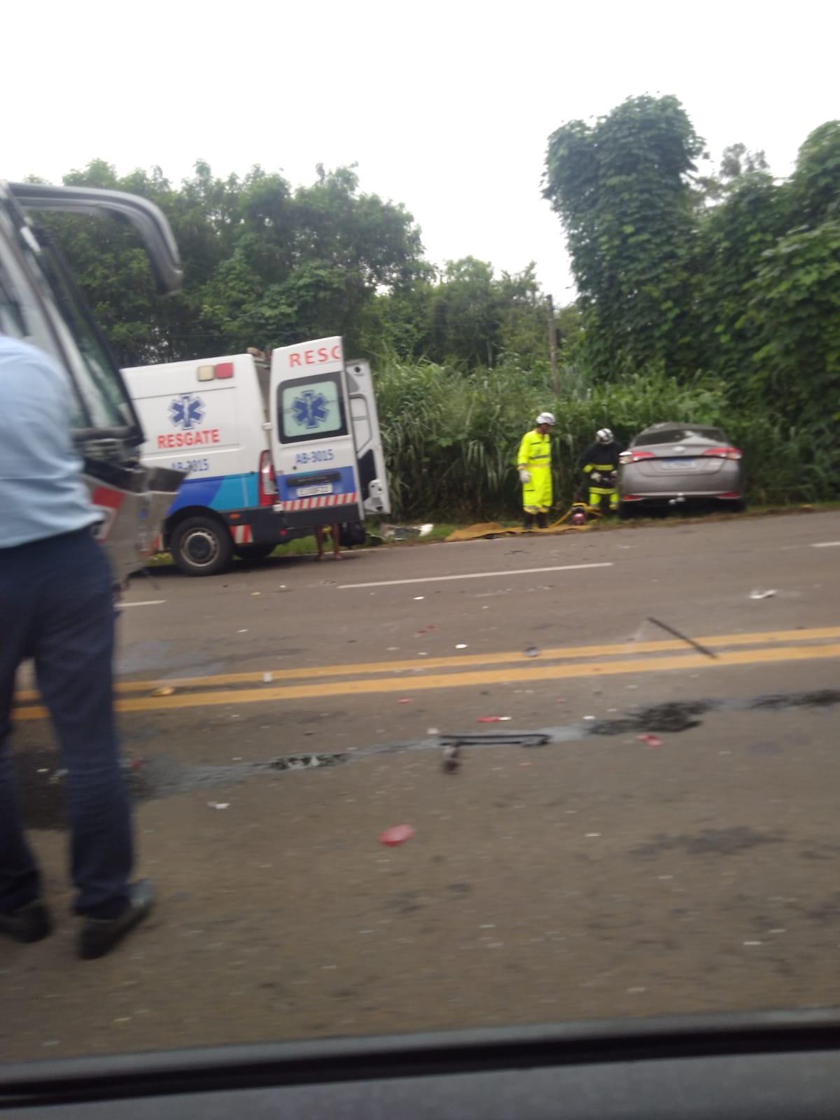 Duas pessoas morrem em acidente entre ônibus em Águas de São Pedro
