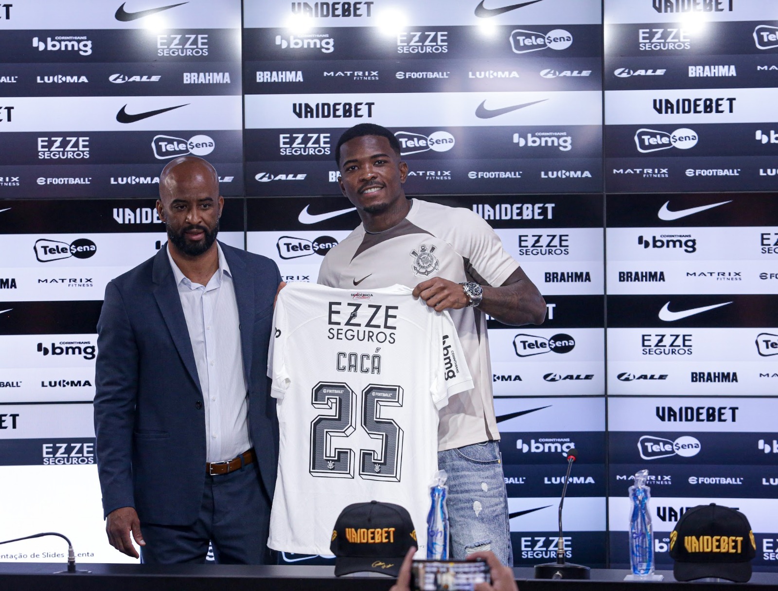 Corinthians está aberto a mais reforços para o Campeonato Brasileiro