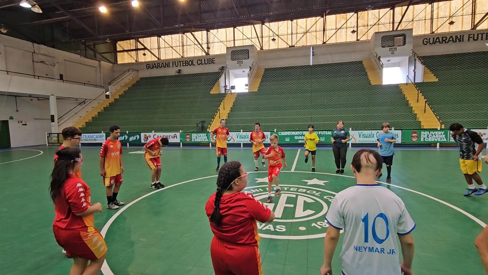 Dia Mundial da Síndrome de Down: conheça os projetos do S21 da Ponte Preta e do StarS21 do Guarani