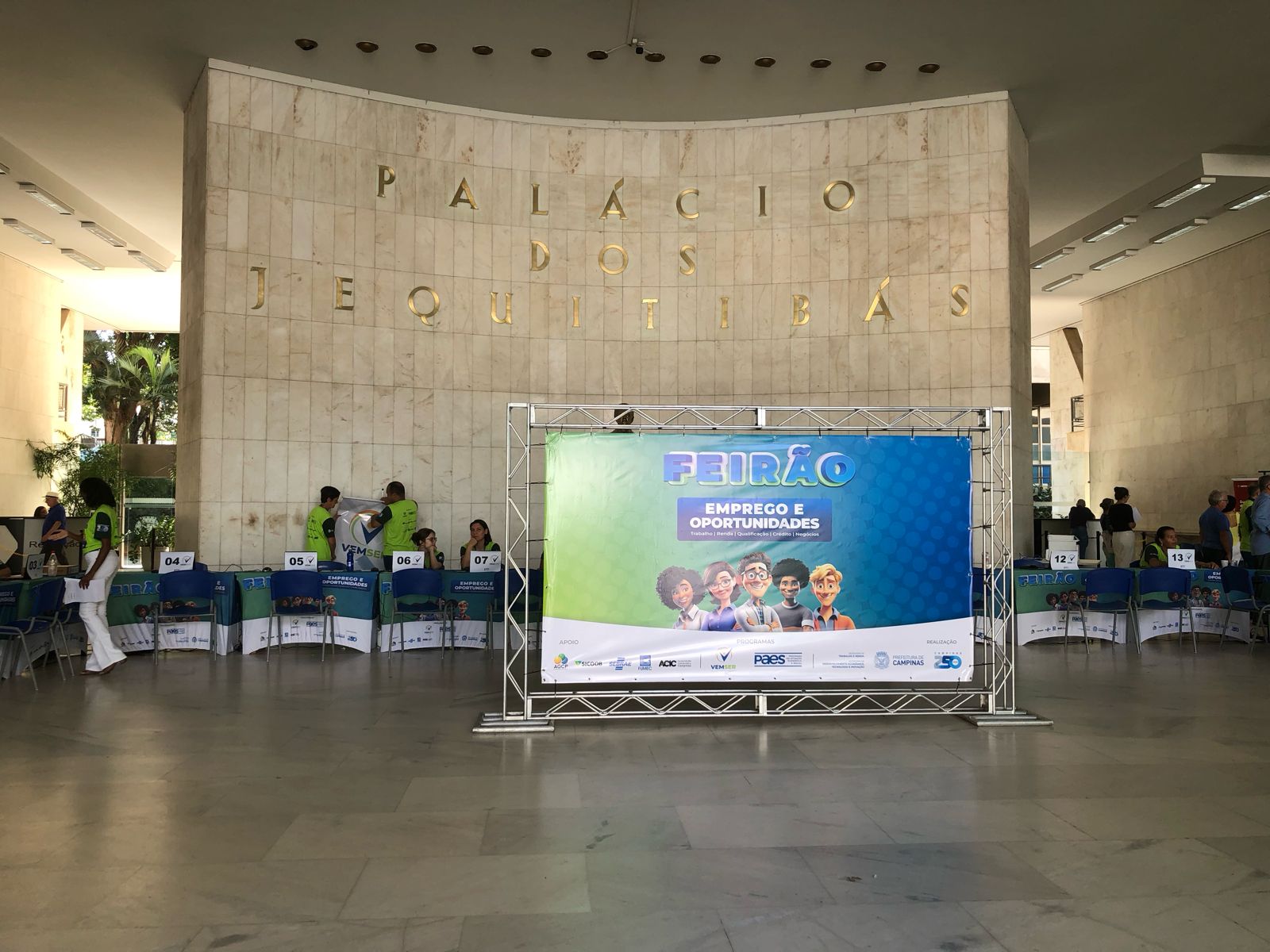 Feirão no Paço Municipal oferece 800 vagas de trabalho