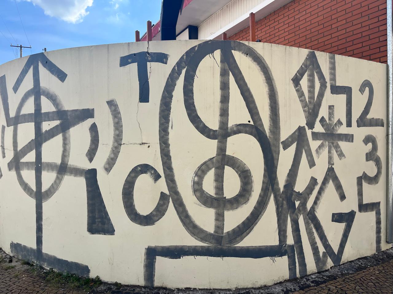 Pichadores podem ser multados em mais de R$ 5 mil em Valinhos