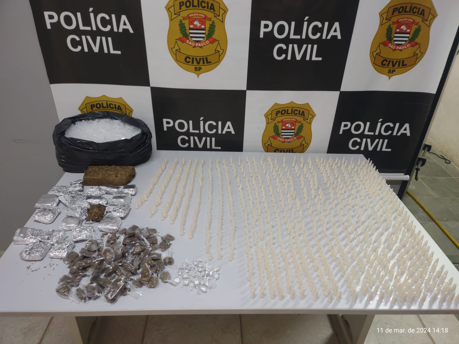 Mais de 100 porções de drogas são apreendidas durante “Operação Escola”