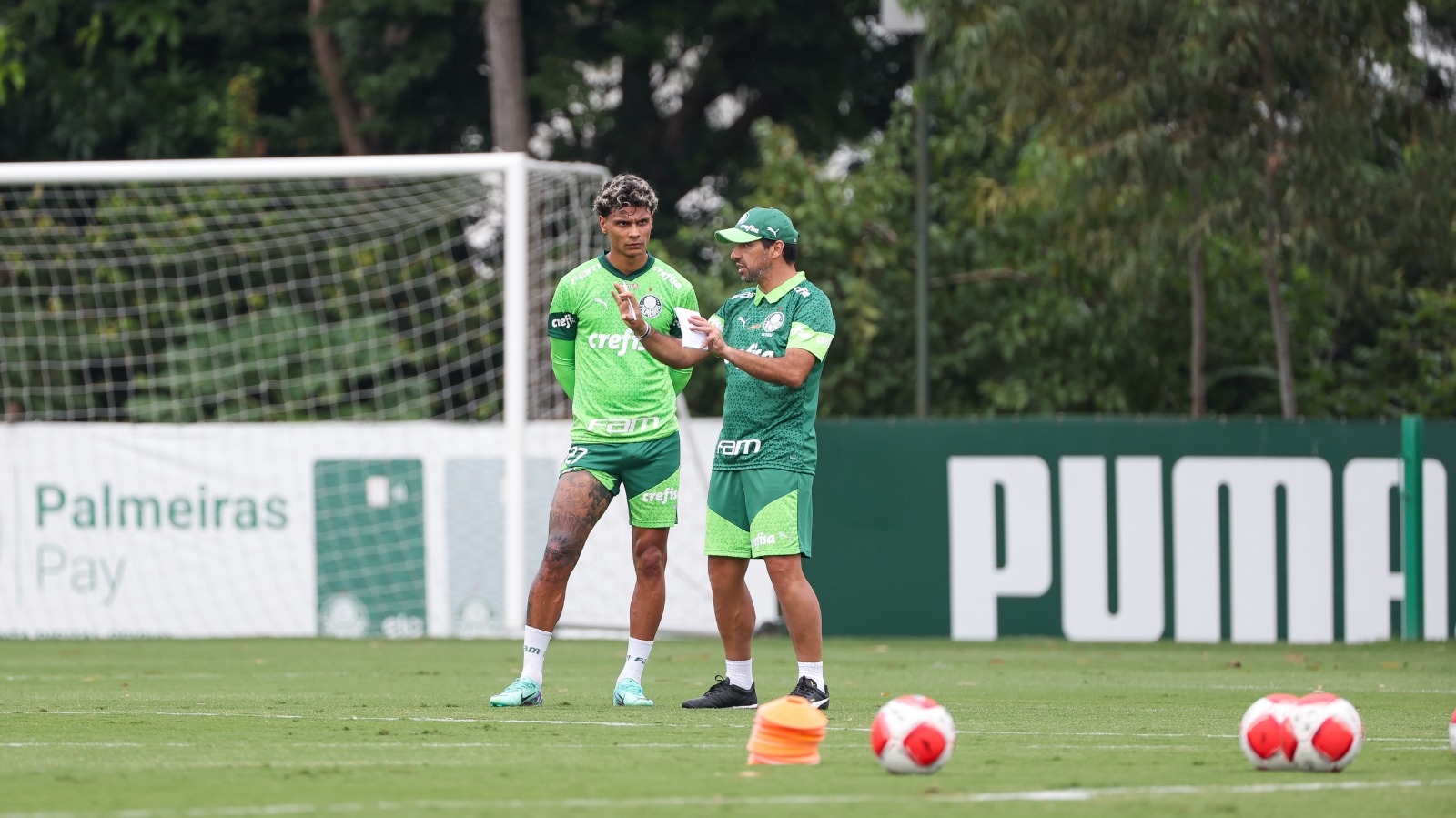 Zé Rafael e Endrick retornam aos trabalhos e vão enfrentar a Ponte Preta