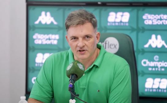 Após demissão de Claudinei Oliveira, diretoria do Guarani busca novo treinador