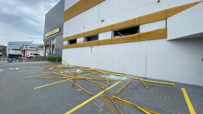 Assalto a banco, em São Pedro, teve explosões e troca de tiros