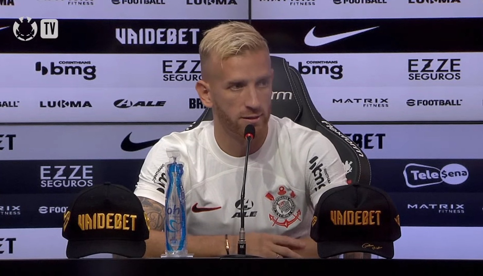 Atacante Pedro Henrique sente lesão e preocupa Corinthians