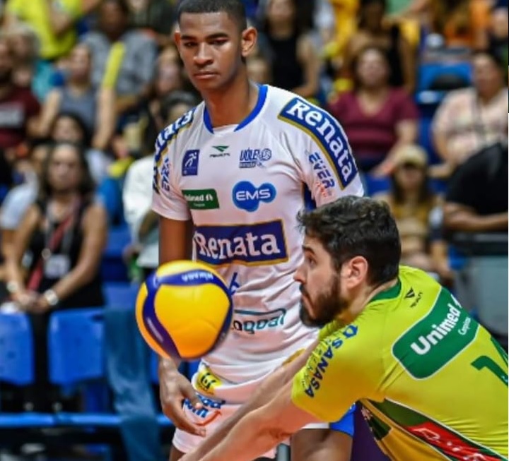 Campinas luta, mas perde por 3 a 0 e é vice da Superliga