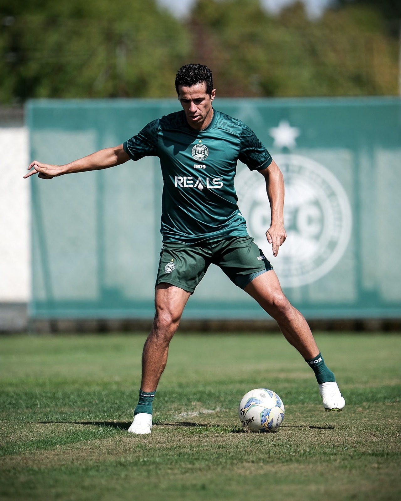 Coritiba faz últimos ajustes para enfrentar a Ponte Preta na estreia da Série B