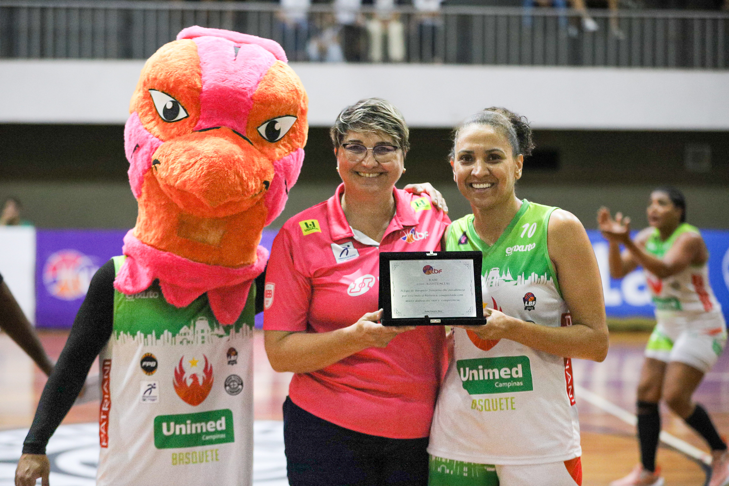 Em noite histórica para Babi, Unimed Campinas Basquete perde para o Ituano
