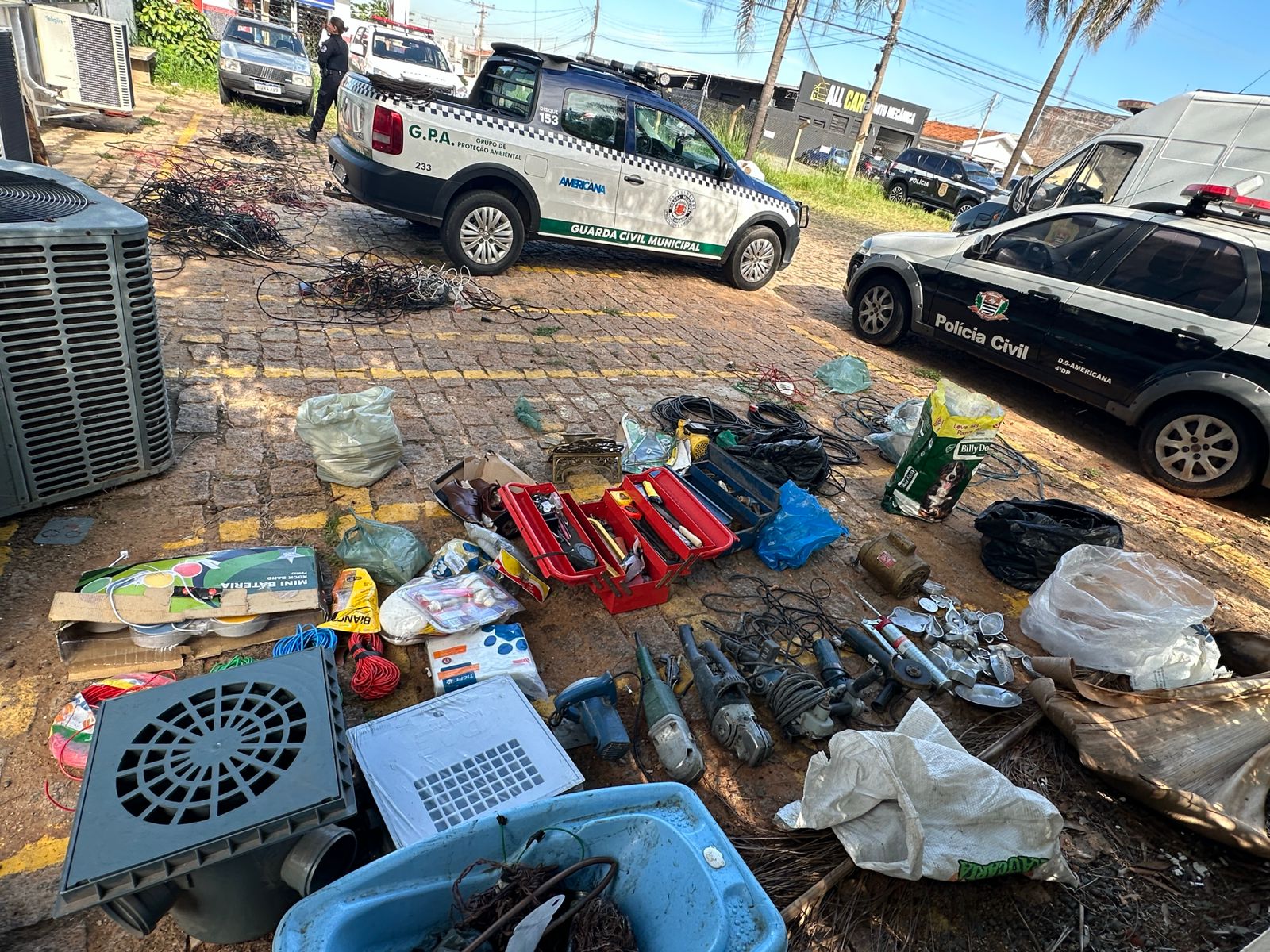 GM de Americana encontra ferramentas e mais de 100k de fios de cobre em ferro velho