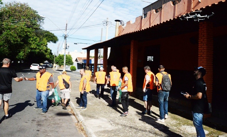 Mutirão recolhe 940 toneladas de resíduos mesmo com imóveis fechados 