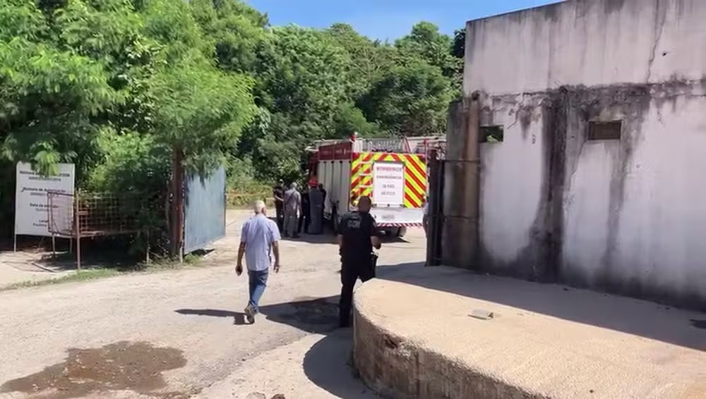 Trabalhador de 19 anos morre após ser atingido por caminhão